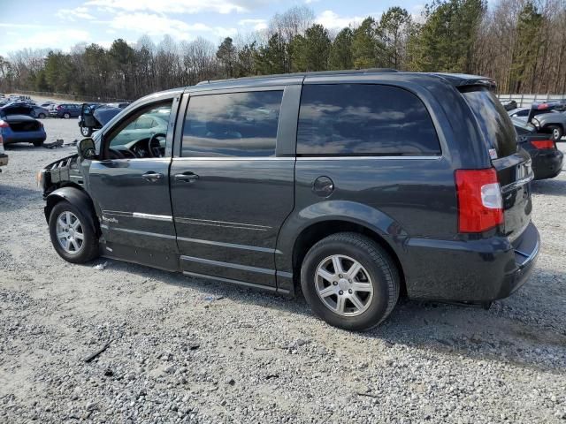 2011 Chrysler Town & Country Touring