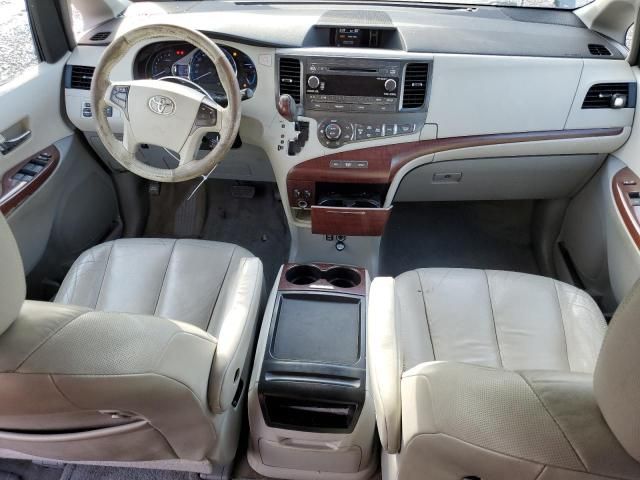 2011 Toyota Sienna XLE