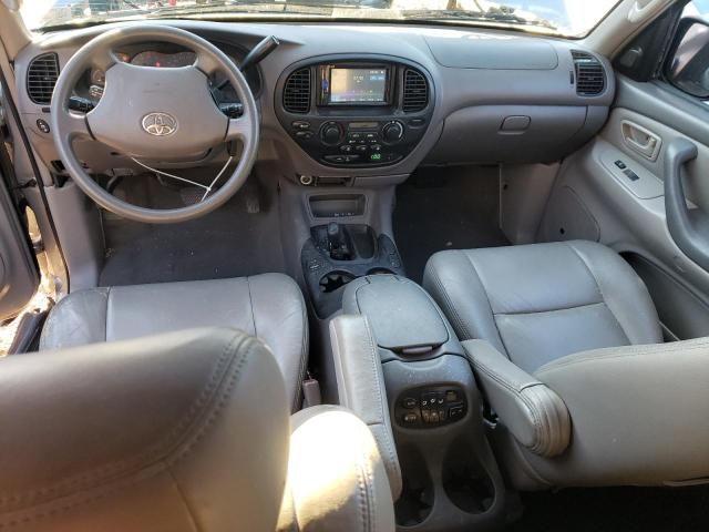 2004 Toyota Sequoia SR5