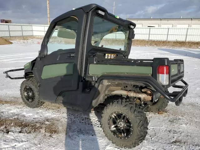 2023 John Deere XUV835R