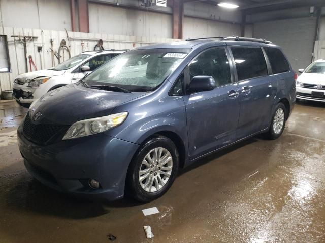 2013 Toyota Sienna XLE