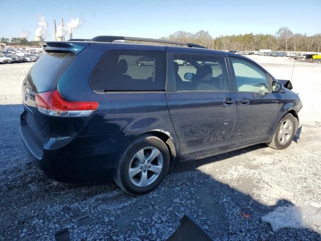 2011 Toyota Sienna LE