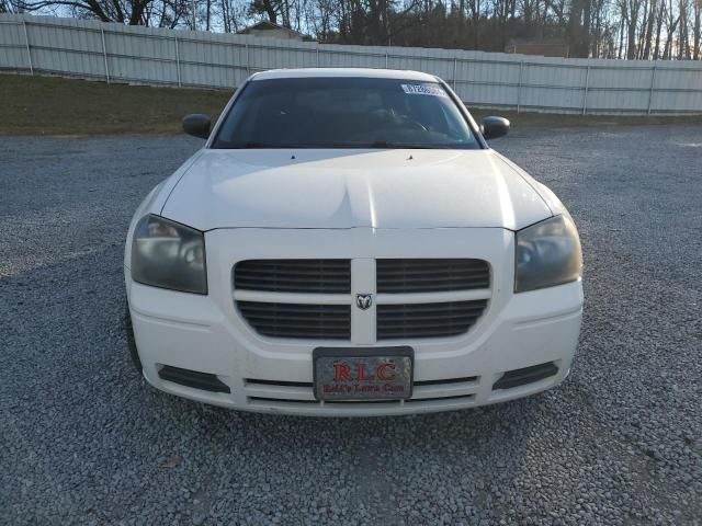 2007 Dodge Magnum SE