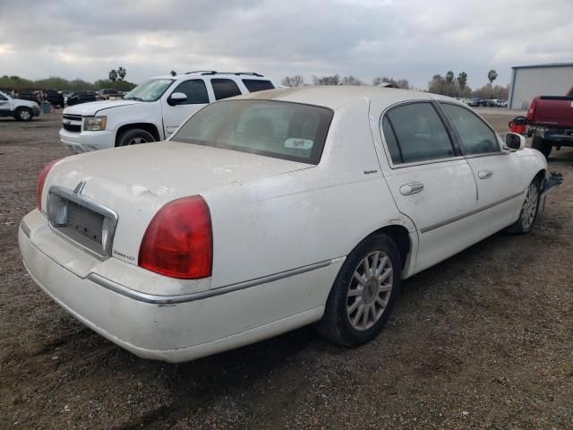 2006 Lincoln Town Car Signature