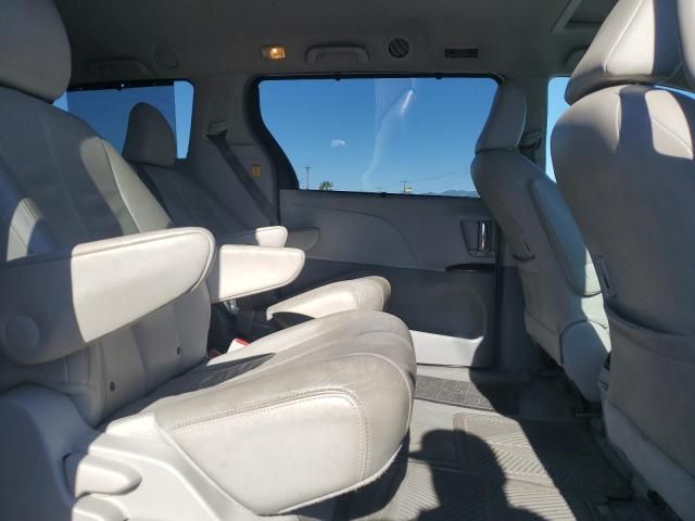 2012 Toyota Sienna XLE