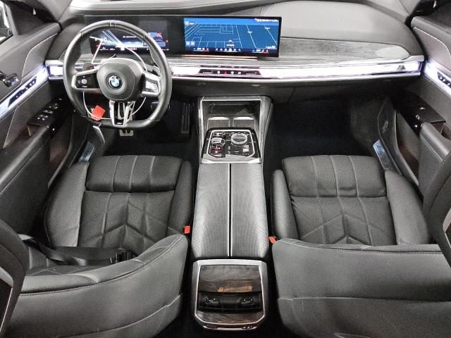 2024 BMW 740 XI