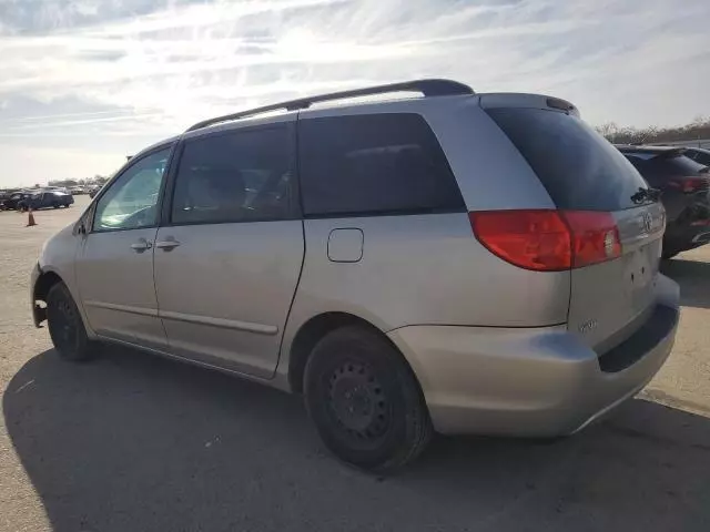 2009 Toyota Sienna CE