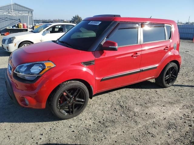 2013 KIA Soul +