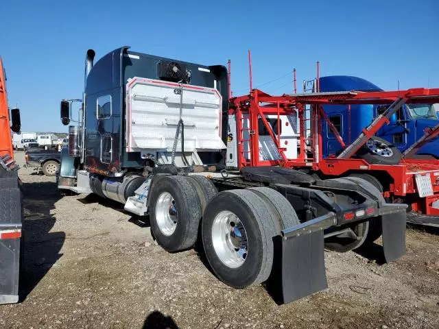 2018 Peterbilt 389