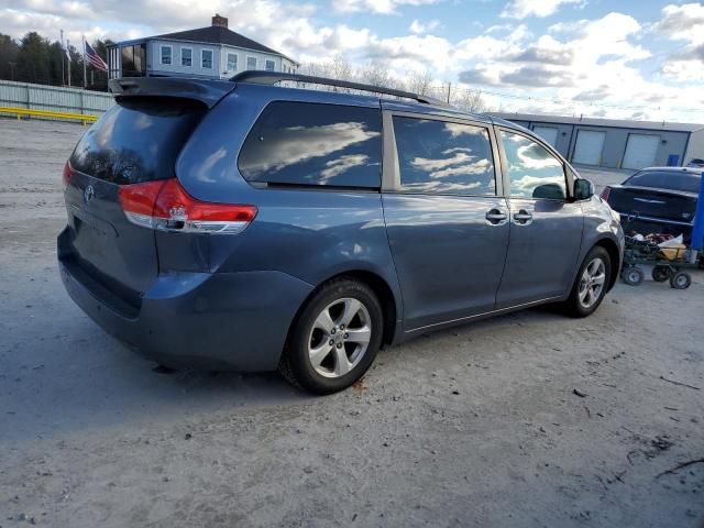 2014 Toyota Sienna LE