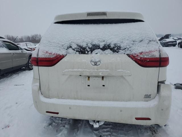 2018 Toyota Sienna XLE