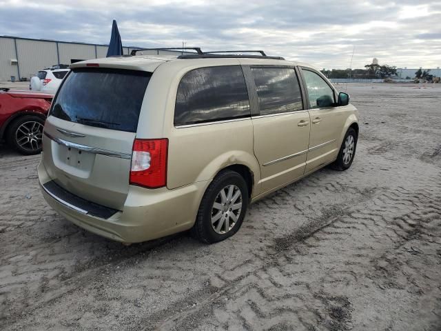 2011 Chrysler Town & Country Touring L