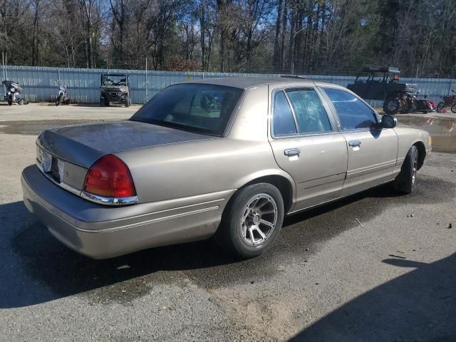 2001 Ford Crown Victoria LX