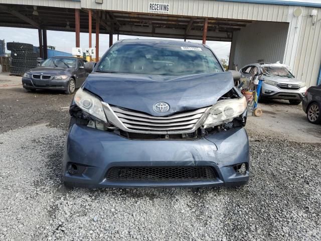 2017 Toyota Sienna XLE