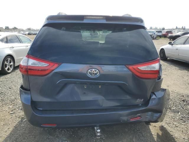 2015 Toyota Sienna XLE