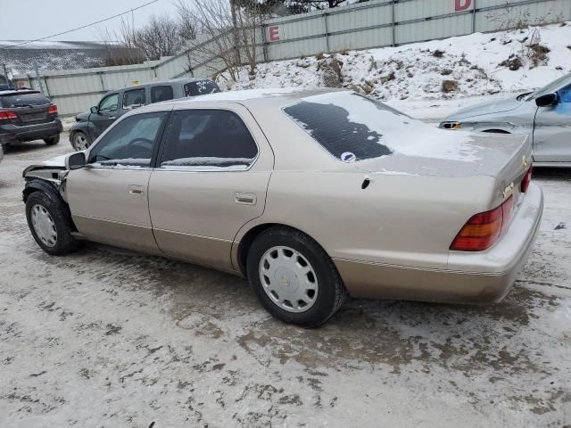 1995 Lexus LS 400