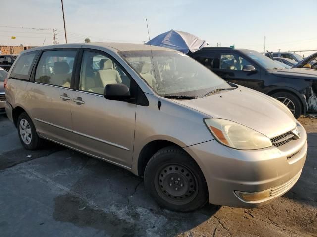 2004 Toyota Sienna CE