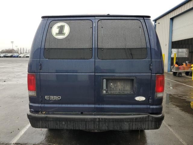 2005 Ford Econoline E350 Super Duty Wagon