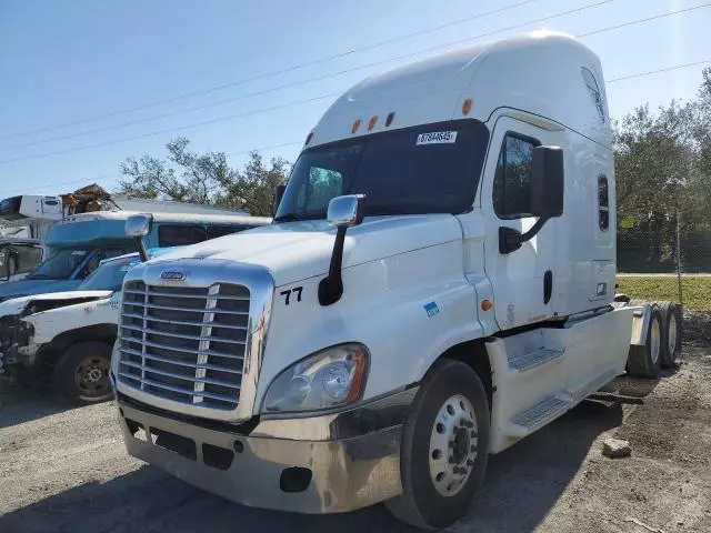 2014 Freightliner Cascadia 125