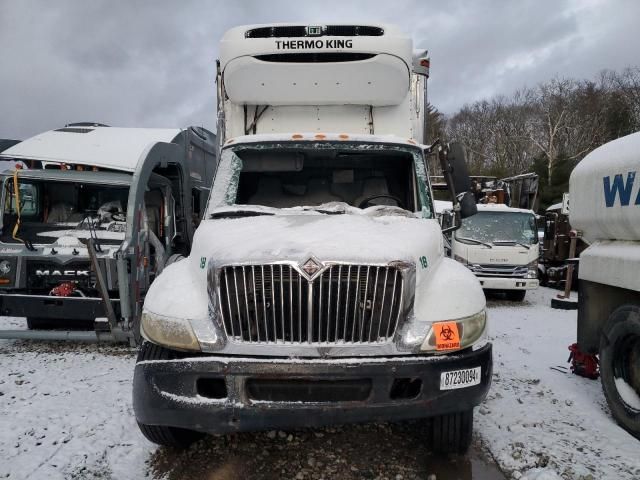 2002 International 4000 4300