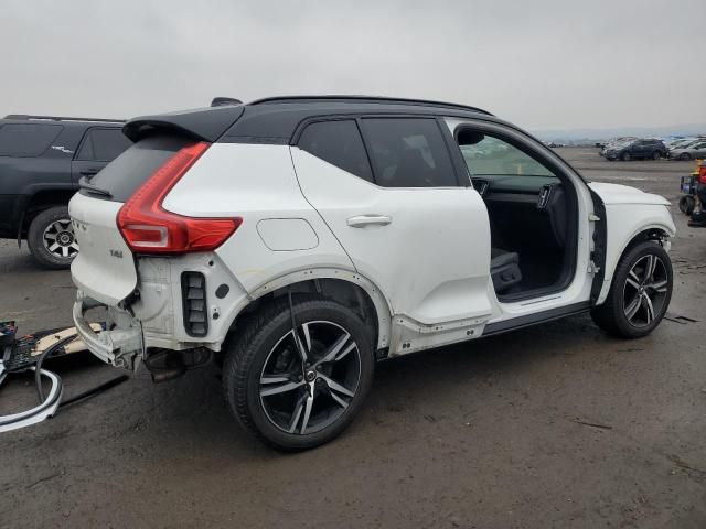 2019 Volvo XC40 T4 R-Design