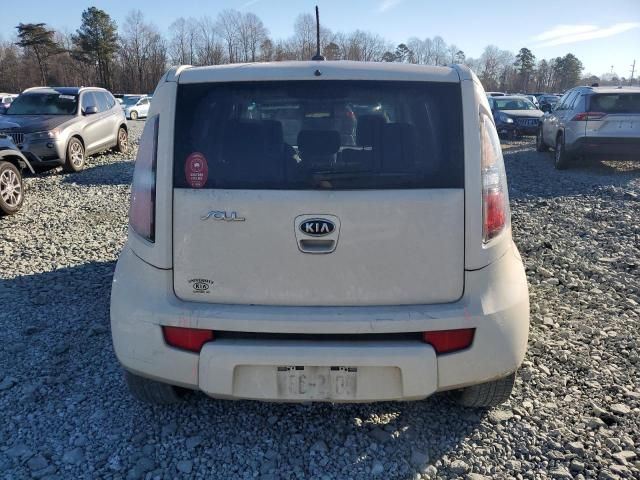 2011 KIA Soul +