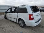 2015 Chrysler Town & Country Touring L