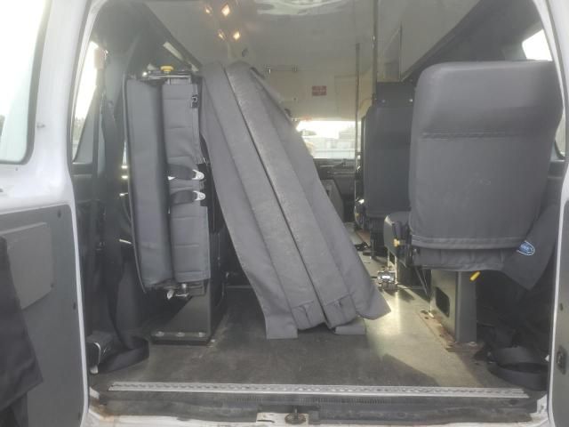 2011 Ford Econoline E350 Super Duty Van