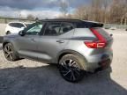 2019 Volvo XC40 T5 R-Design