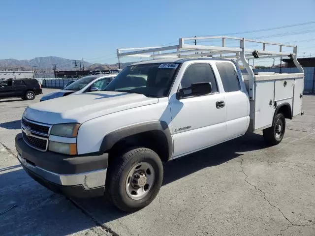 2006 Chevrolet Silverado C2500 Heavy Duty