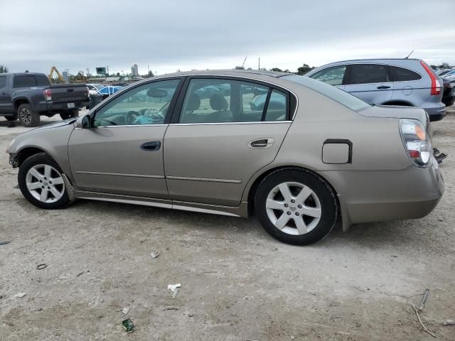 2004 Nissan Altima Base