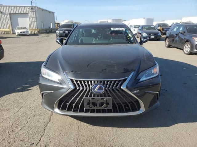 2022 Lexus ES 300H Base