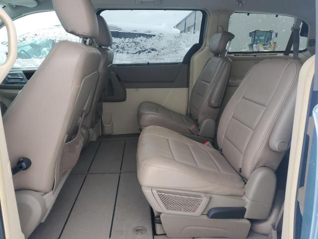 2010 Chrysler Town & Country Touring