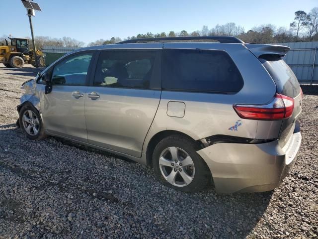 2015 Toyota Sienna LE