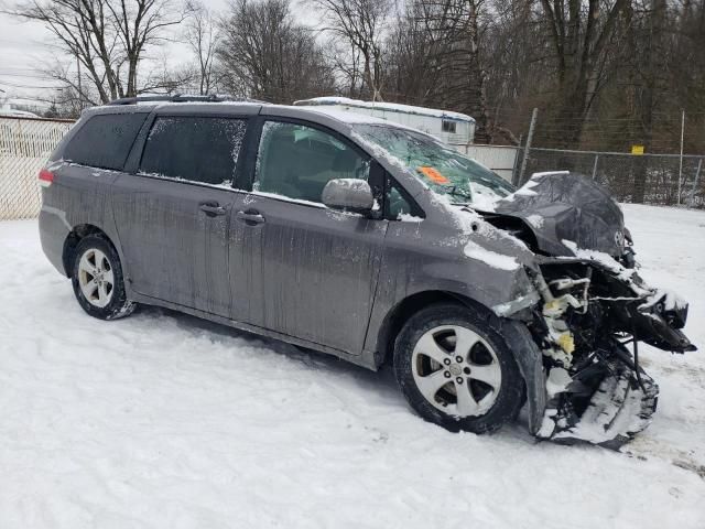 2011 Toyota Sienna LE