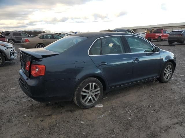 2005 Volkswagen New Jetta 2.5L Option Package 1