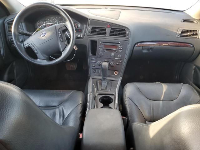 2004 Volvo V70