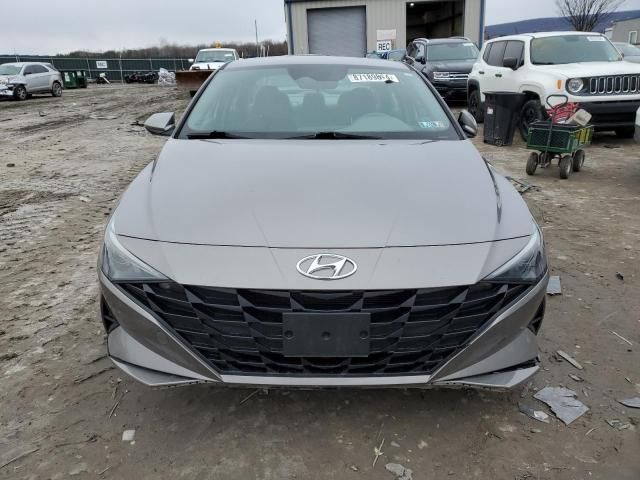 2021 Hyundai Elantra SE