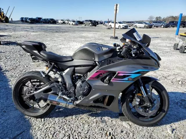 2024 Yamaha YZFR7