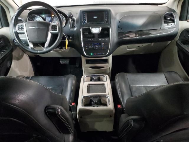 2012 Chrysler Town & Country Touring