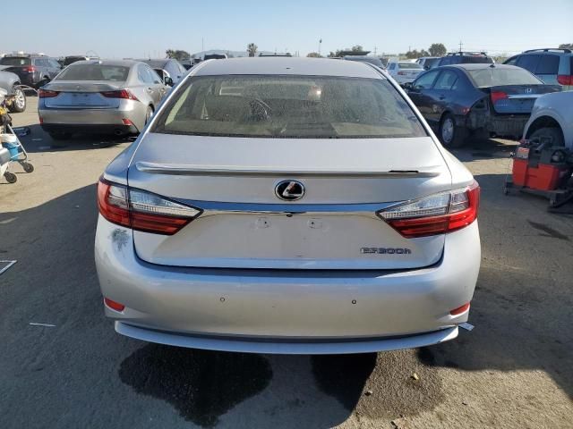 2016 Lexus ES 300H