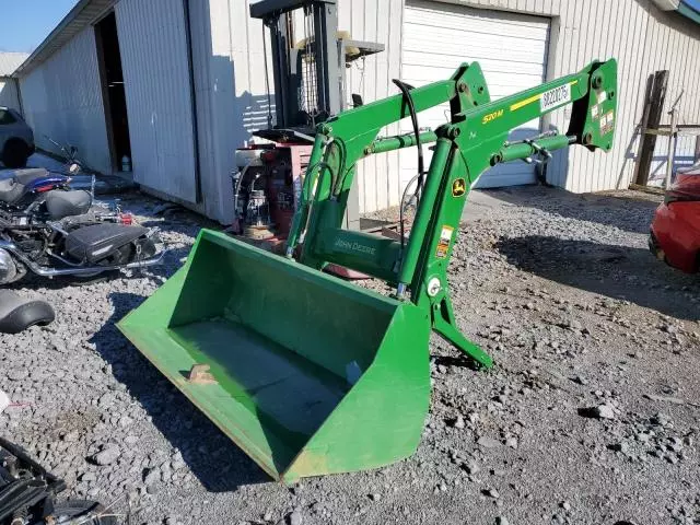 2021 John Deere 520M