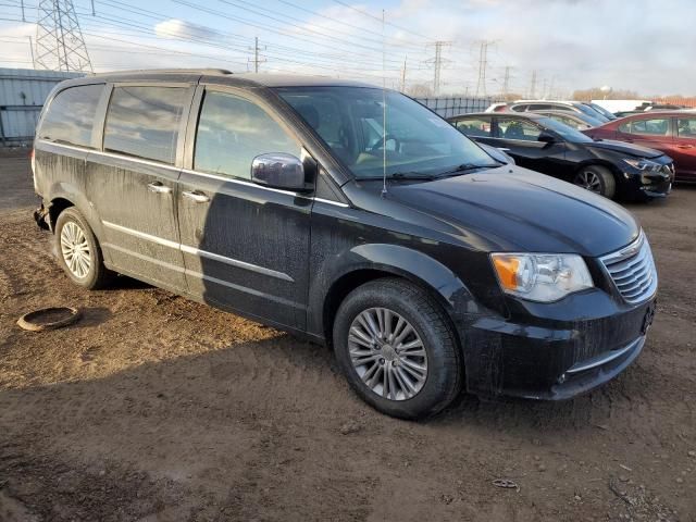 2015 Chrysler Town & Country Touring L