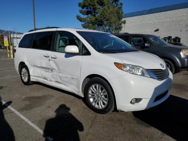 2012 Toyota Sienna XLE