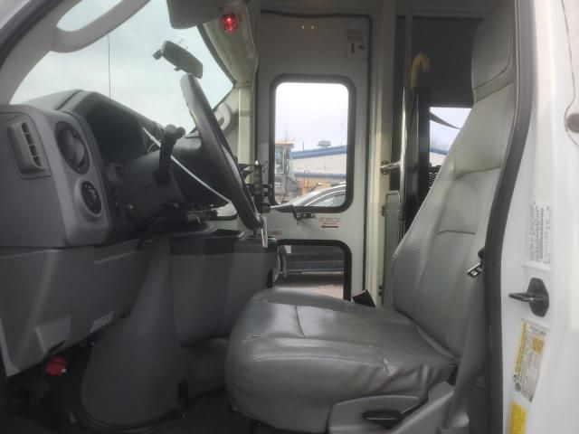 2011 Ford Econoline E350 Super Duty Van