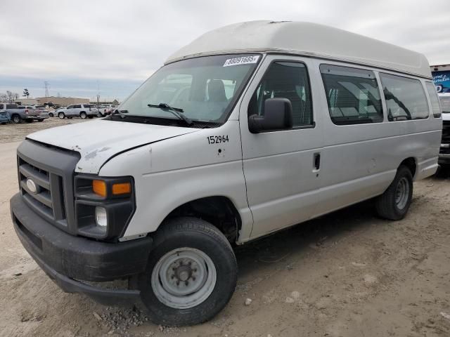 2014 Ford Econoline E350 Super Duty Wagon