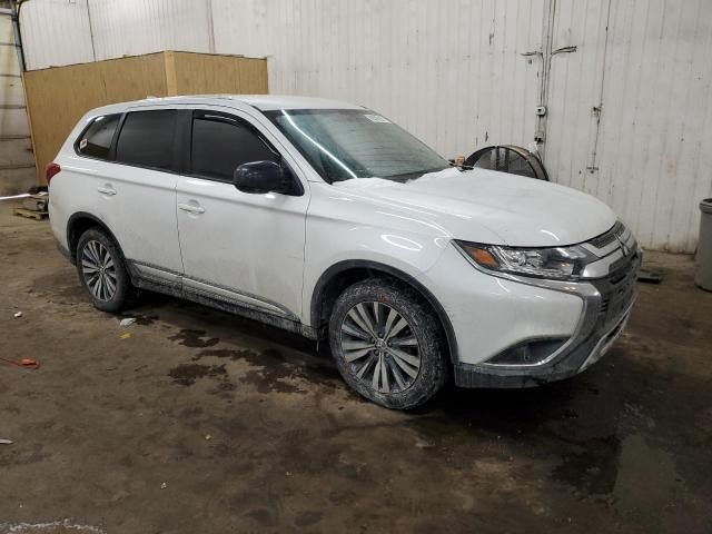 2019 Mitsubishi Outlander SE