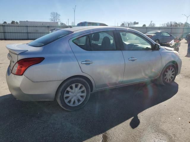 2013 Nissan Versa S