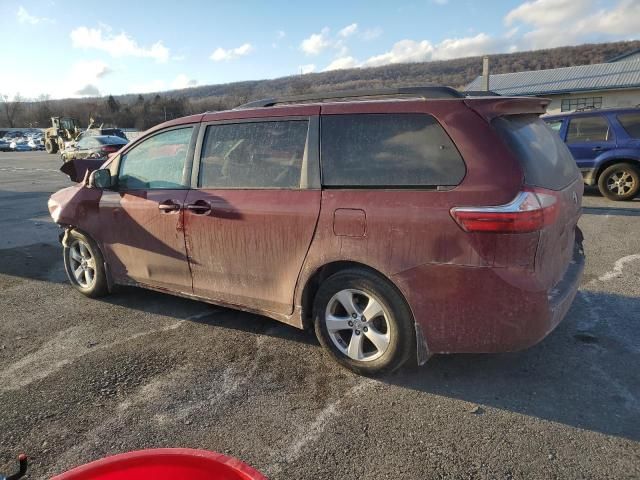 2015 Toyota Sienna LE