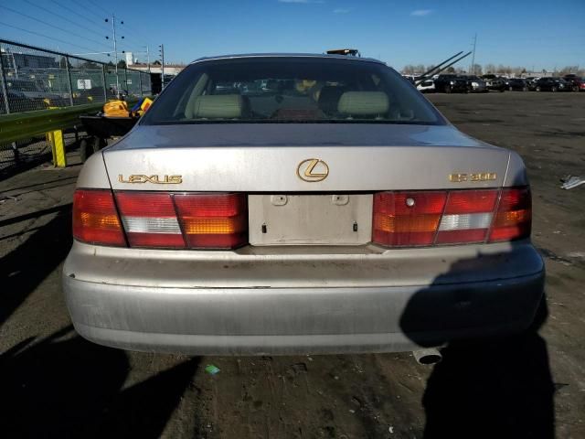 1999 Lexus ES 300